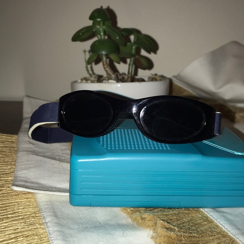 Baby & Toddler Adjustable Sunglasses Velcro EUC